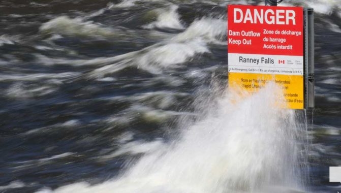April 17, 2026 Trent Severn Campbellford Splashing Water1000