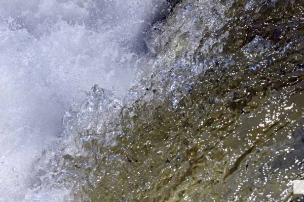 April 17, 2026 Trent Severn Campbellford Splashing Water1006