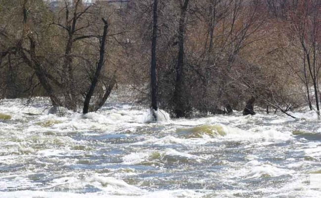 April 17, 2026 Trent Severn Campbellford Splashing Water1010