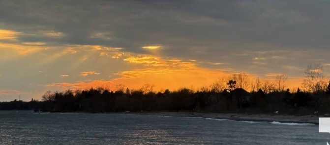 April 21, 2026 Sunset Cobourg Beach1177