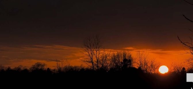 April 21, 2026 Sunset Cobourg Beach1180