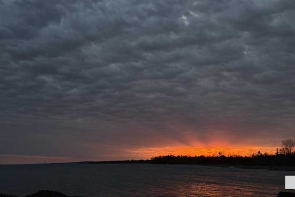 April 21, 2026 Sunset Cobourg Beach1184