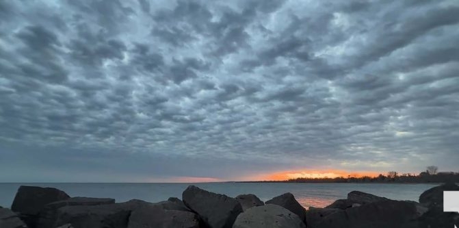 April 21, 2026 Sunset Cobourg Beach1187