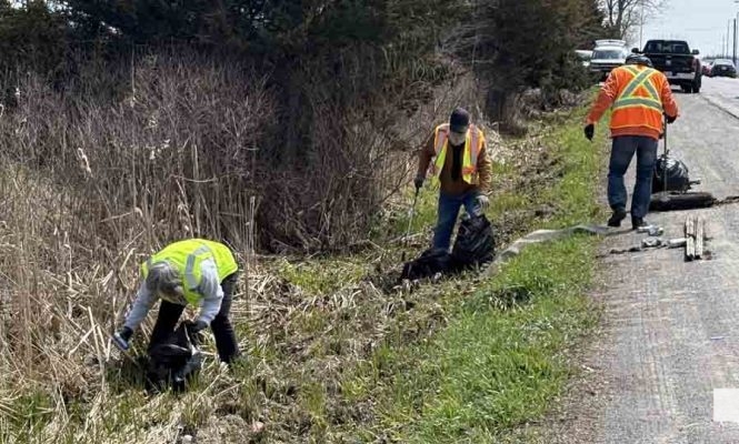 April 24, 2026 Picking Up Garbage1266.JPEG
