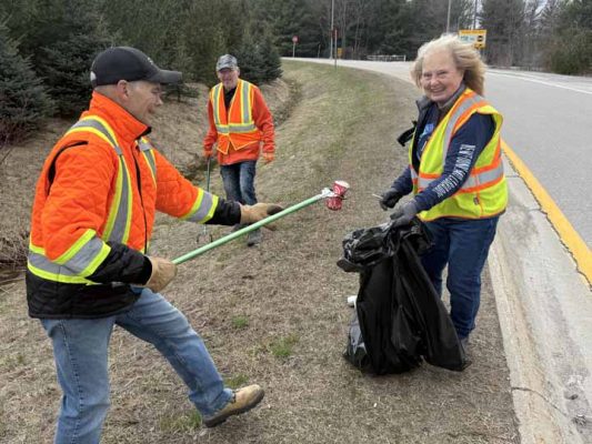 April 4, 2026 Cleaning Highway 401 0538