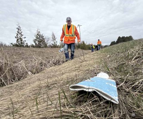 April 4, 2026 Cleaning Highway 401 0543