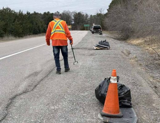 April 4, 2026 Cleaning Highway 401 0544