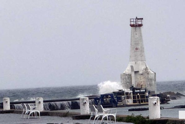 May 23, 2026 High Waves Cobourg Harbour800