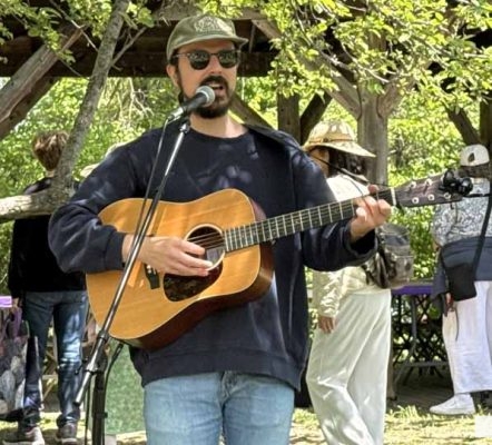 May 31, 2026 Lilac Festival Warkworth1001.JPEG