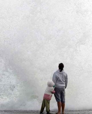 September 15, 2026 East Pier Waves5233