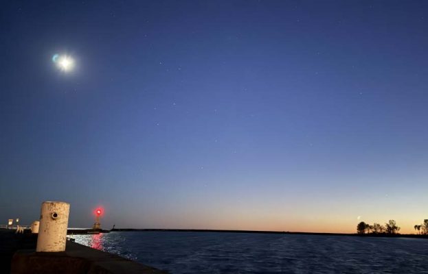 October 18, 2026 Moon Cobourg Harbour 6151